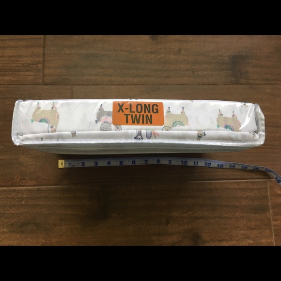 NWT Twin XL Alpaca Llama Microfiber Sheet Set - Picture 2 of 3